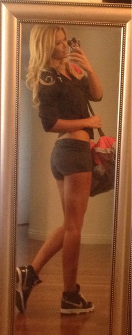 Heading to secret Photoshoot. Hopefully @trboxing will let me say what I'm up to!! http://t.co/TuKdN<a class="tags" target="_blank" title="On Twitter" href="/?out=eyJ0eXAiOiJKV1QiLCJhbGciOiJIUzUxMiJ9.eyJpYXQiOjE3MTk4MjQwMjYsImlzcyI6InR3cG9ybnN0YXJzLmNvbSIsIm5iZiI6MTcxOTgyNDAyNiwiZXhwIjoxNzUxMzYwMDI2LCJyZWRpcmVjdF91cmwiOiJodHRwczovL3R3aXR0ZXIuY29tL3RyYm94aW5nIn0.B6DD3foIAJlmFX7UtSmiF-LM7LFd-cXrwJnFXj1PqdwC82NGyoqoTUKuRjSDrsG2smMfpyZOb_opwZXfPVfe2A">@trboxing</a><a href="/tag/heybaby"class="tags"><span>#heybaby</span></a>