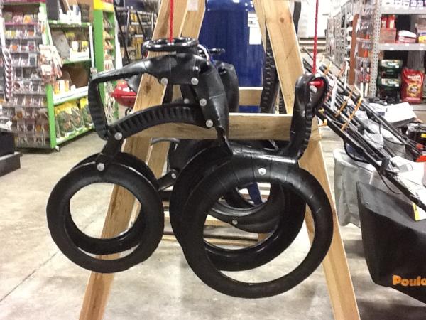 Lebby's tweet photo. Cool swing http://t.co/4GUP27up