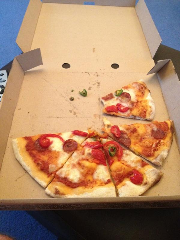 jjjonnn's tweet image. Free dinner #cheersO2