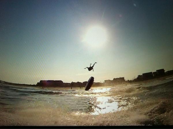 DanCataline's tweet photo. @redbull Superslice tube + jet ski + waves = #wingsssss! #GoPro http://t.co/RCXU8rku