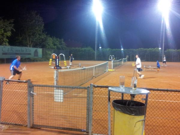 GentEelco's tweet photo. Toptennis bij @tvdrv. http://t.co/aYbO6JRA