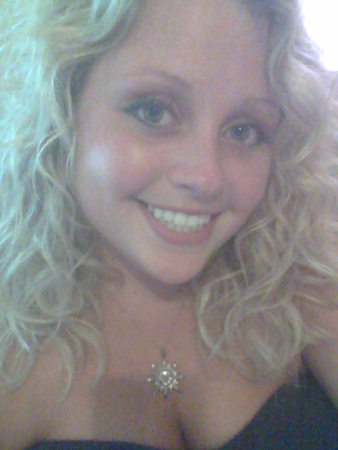 JennaRae30's tweet photo. Ready to get wicky wild tonight. #deweyy http://t.co/EeIb0uAi
