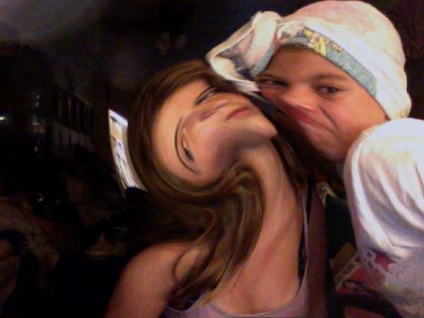 HaileyHarber's tweet photo. the twist #webcamtoy http://t.co/NtDXM86o