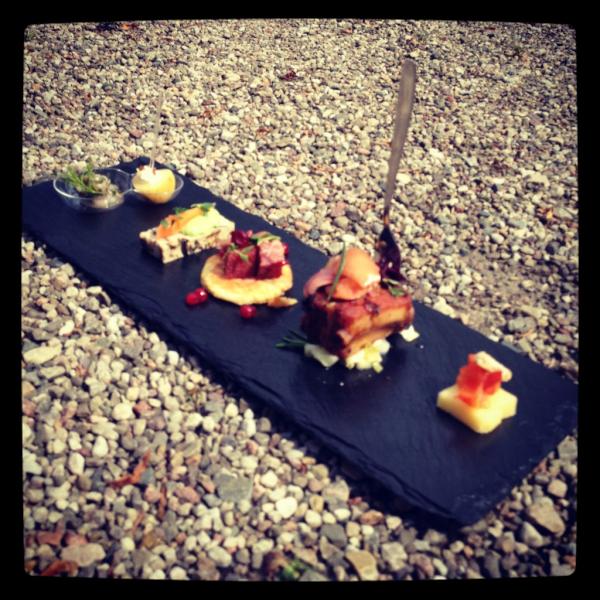 restaurangalle's tweet photo. Nu kör vi! Vår goda lunchtallrik! http://t.co/wNP1icaW