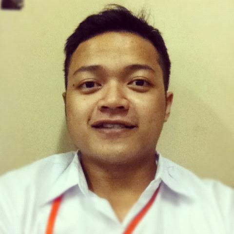Surgerito's tweet photo. Potong rambut, @erna05 http://t.co/VBHWm88l