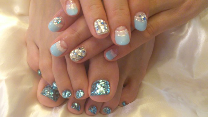 ネイル終わったょ(&acute;･&omega;･) http://t.co/8kXRWD5u