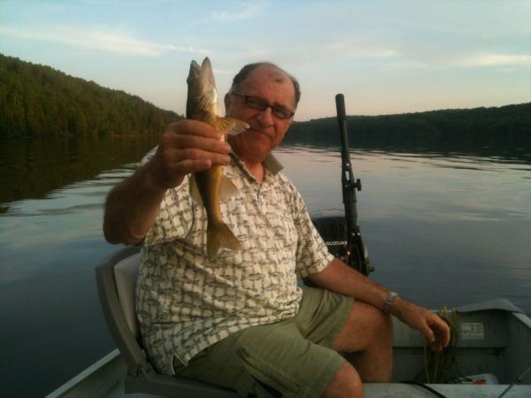 dghhughes's tweet photo. Hey Canada. It's nice to be back. #theresnoplacelikehome #iactuallycaughtafish #summerrrrrr http://t.co/evdnrW4C