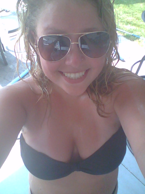 JennaRae30's tweet photo. #summertimeandtheliviniseasy http://t.co/fU9gJ0aE