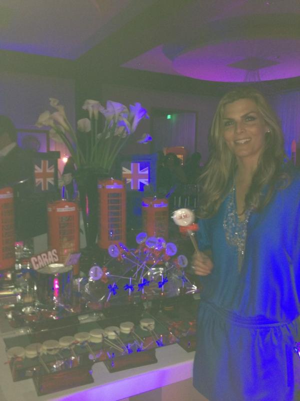 Somos tus fans <a href="/Montserrat33/">Montserrat Oliver</a> tu sencillez y carácter son inigualables.