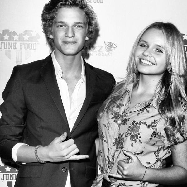 CodySimpsonFANT's tweet photo. jeje, si o no que son hermosos? :) http://t.co/JfVRbZin