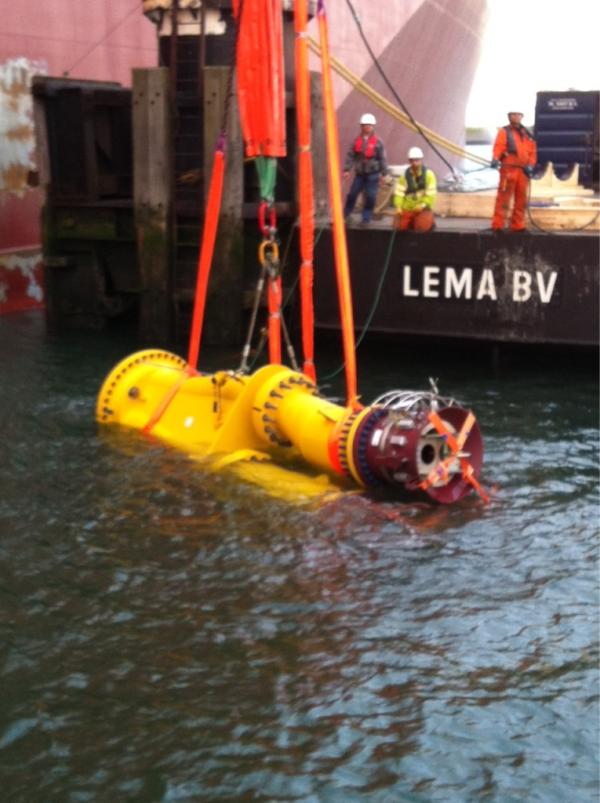 WSMITBV's tweet photo. #Gryphon #w smit bv http://t.co/5H2RgJnH