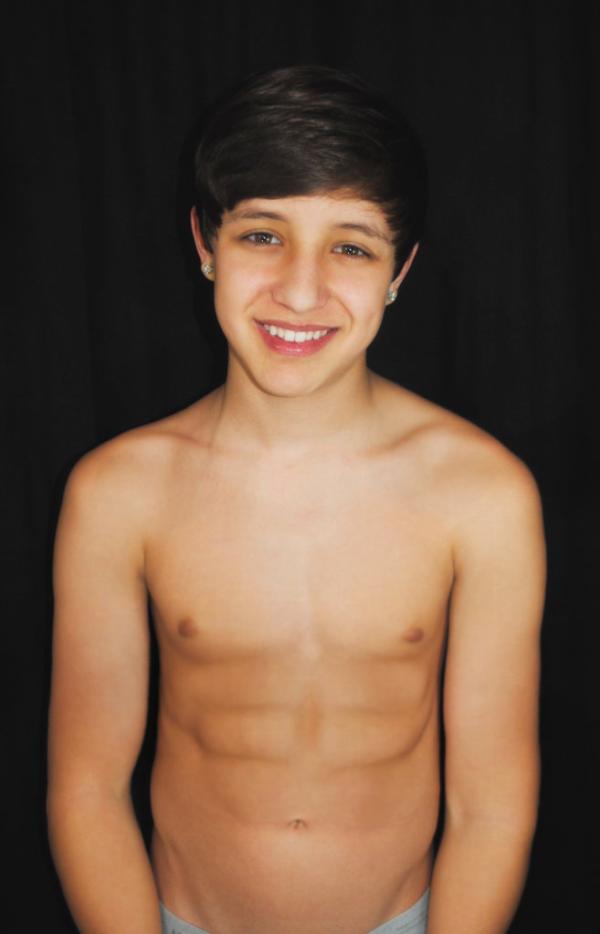 SwaggieIsKyle's tweet photo. This is me :) http://t.co/E8QpQbUf
