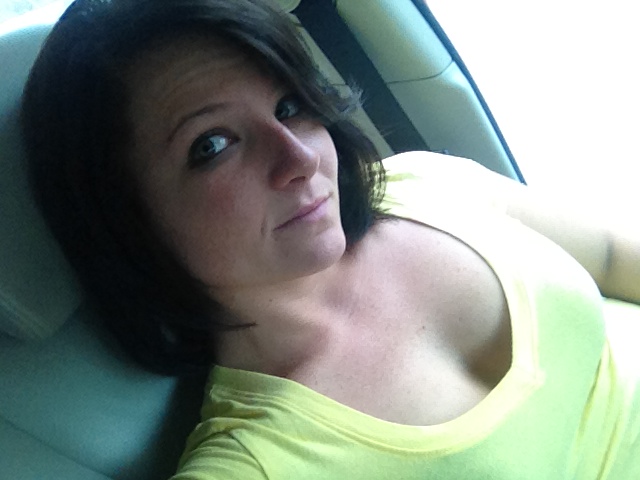 Blah no make up shot lol http://t.co/o66EMWOL