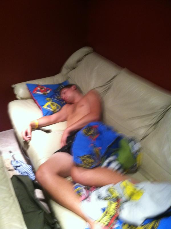 stewski1989's tweet image. Out cold!! #2
