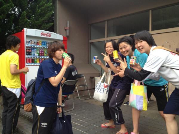 199309250830's tweet photo. 勝野さんジュース＼(^o^)／ http://t.co/ilsw6COd