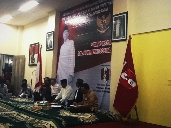 PAGMNI's tweet photo. foto lagi nih.. #DialogCikini http://t.co/N9llI7yy