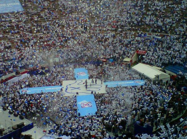 MagdaGraciasFCH's tweet photo. 50 MIL personase #unidosConJosefina en la plaza de toros y a ver que candidato supera esto http://t.co/vFCly7up