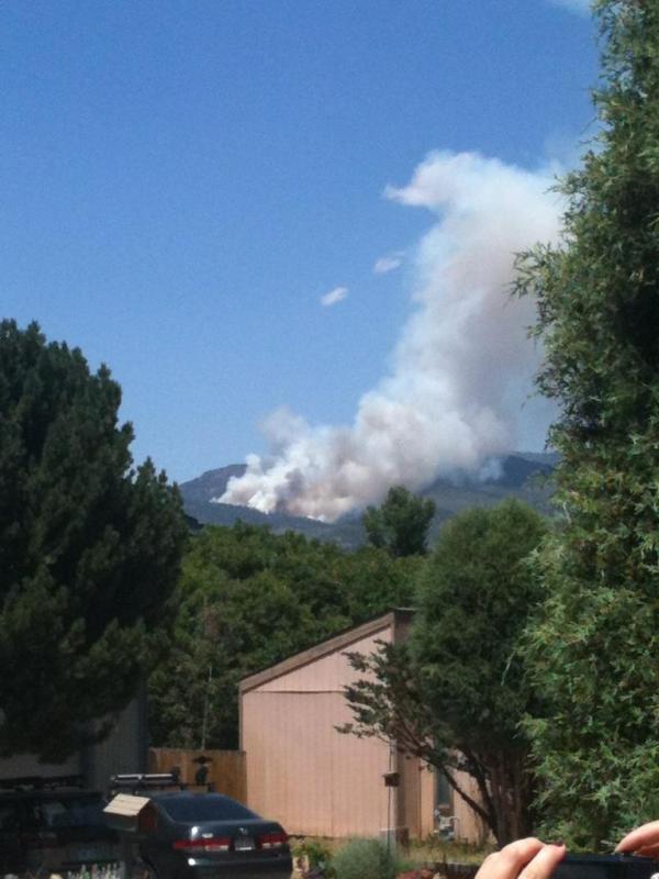 Lagunis's tweet photo. #pyramidmtnfire view from crystal hills... http://t.co/dgafR82q