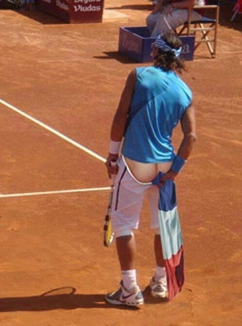 ¿Esto es a lo que se referían con que Rafa Nadal fuera abanderado de España?