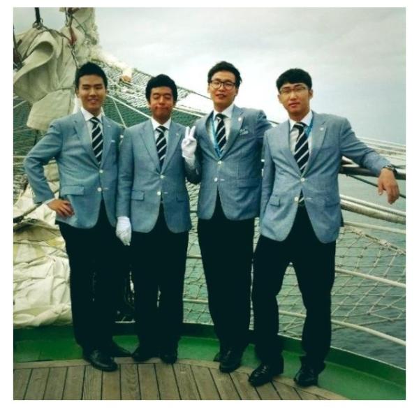 Hotaris88's tweet photo. 최고의 장교들과 함께하는 최상의 프로토콜 http://t.co/SexMOyrH