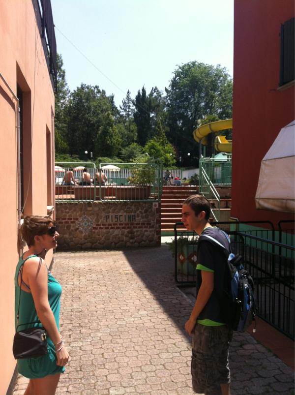 FunkAlogicSound's tweet image. Splendida serata a Borgo san Lorenzo, grazie a tutti! :) oggi Bologna, top park Hotel...ci aspetta la piscina ;)