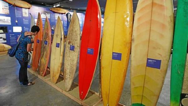 SoloSurfing's tweet photo. La ola de la historia en Museo Marítimo de Bilbao .
Encontraremos las diferentes épocas del #Surf
http://t.co/dWo8DK0b http://t.co/UwQJfgvc