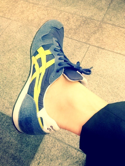 style_hunter_'s tweet photo. 내 발바닥이 이렇게 뜨거워지다니.. 곧 아톰이랑 함께 하늘을 날 수 있을듯...ㅜㅜ http://t.co/igYaC8MF