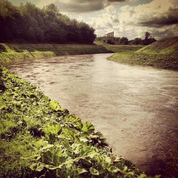 DanSApex's tweet photo. River Mersey at high levels http://t.co/OFRxbBJc