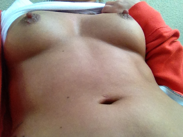 Boobs http://t.co/k3fOGcEC