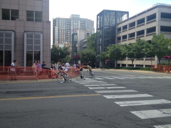 uneakCycling's tweet photo. @gburgstein off the front in the Cat IV race at #RestonGP http://t.co/VdD3JKPu