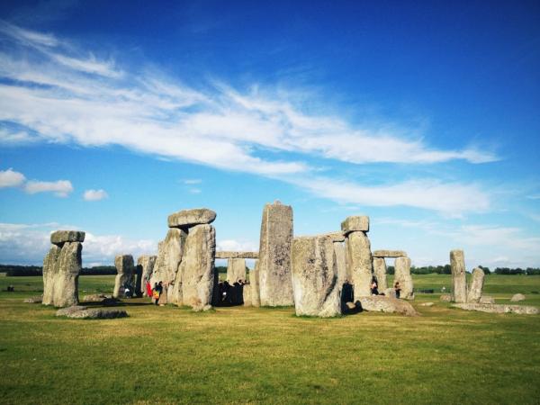 anyu's tweet photo. Have no idea what they are doing with the stones http://t.co/qHBMF4J5
