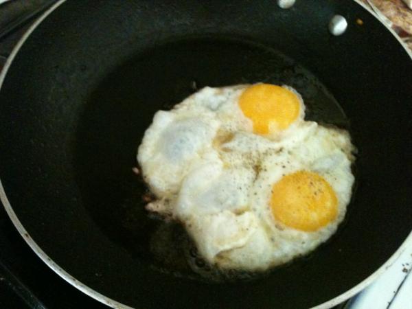 paucasash's tweet photo. @VaneAPelayo: En Virreyes desayunamos asi - love you roomie http://t.co/lJAVNYa7 ayy mi roomie si que te voy a ... http://t.co/4MI9Yb82