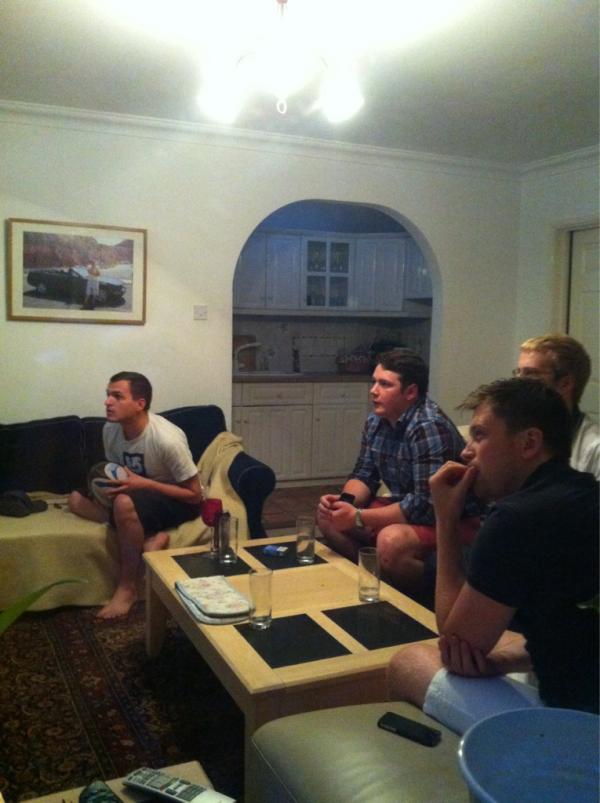 HayleyThorning's tweet photo. @Calogirou @andystylo @Justinralley @Hallmiz @JosephGomm http://t.co/F4ceVJhr