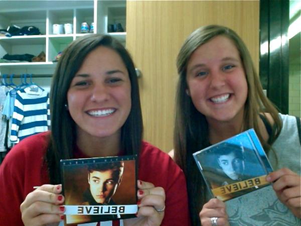 jjordanparra's tweet image. We love our new J Bieb Jams! @HollyBethW #turnupthetunes #beliebers #soulsisters