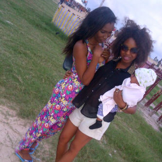 Howellstemi's tweet image. Happy family