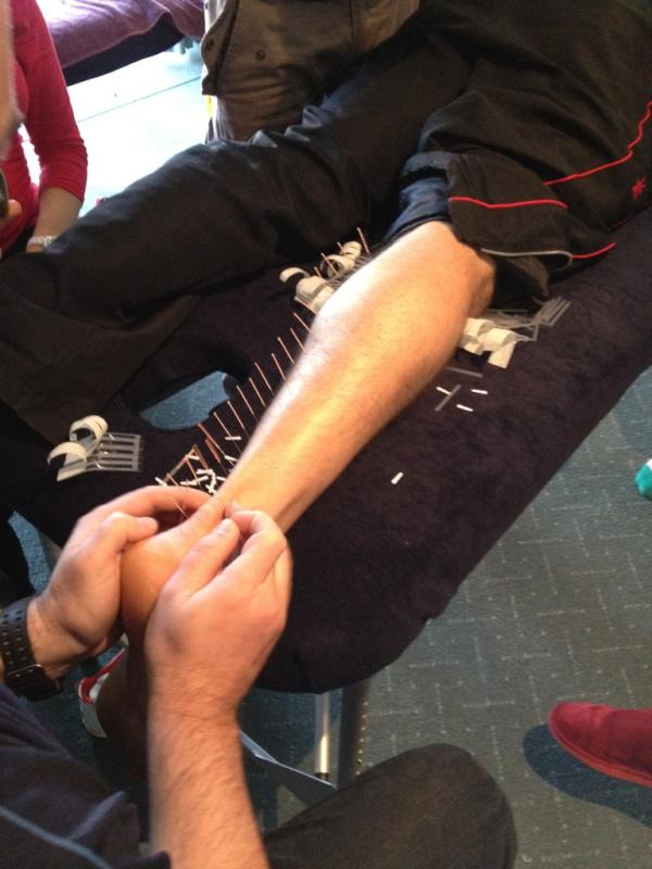 ActiveBodyRT's tweet image. Getting a demo on how to treat the muscular tendoness junction through the gastroc &amp;amp; into the achilles &amp;amp; calcaneus ...