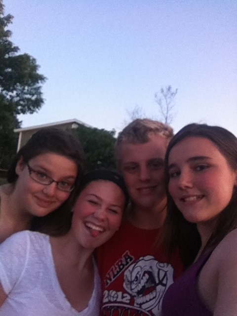 a0a1's tweet photo. #Me and friends yesterday http://t.co/5xpYTxC3