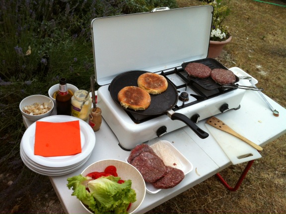 kiwilidia's tweet photo. Hamburgerata step n2 http://t.co/mzjl6UT
