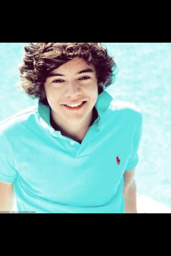 allianadolina's tweet photo. #InLoveWithOneDirection @Harry_Styles I Love You!!! Aleays and Forever Follow Back Please? ;) x http://t.co/tEtdUOsl