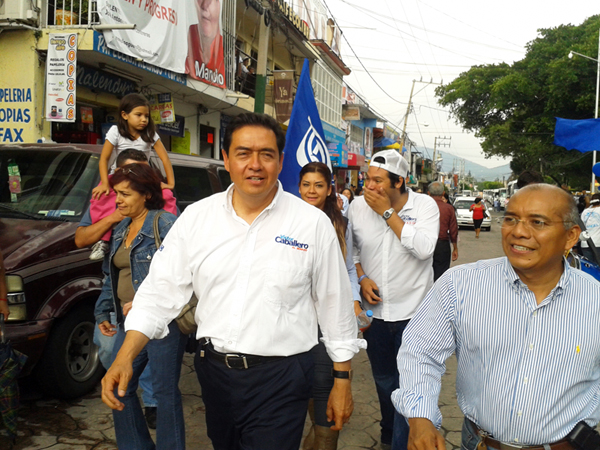 CaballeroVctor's tweet photo. Ayer caminamos por  #Jiutepec pero se siente el triunfo en todo #Morelos Hoy vamos al cierre de campaña en #Cuernavaca http://t.co/IhHcSWjP