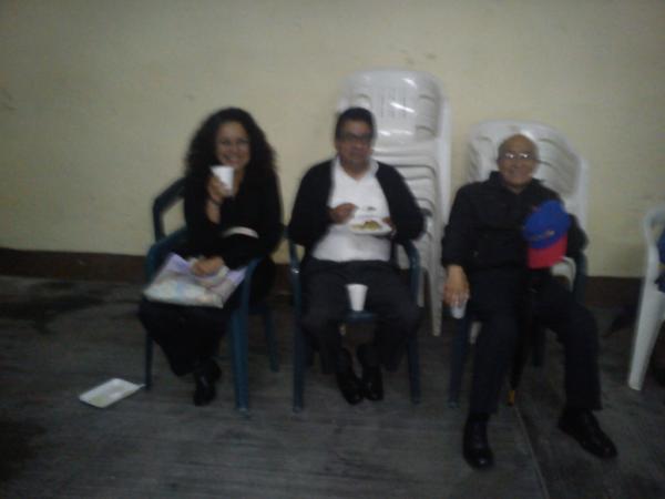 decoloresoax's tweet photo. Otros más. Gracias por acompañarnos. http://t.co/7vM9SNi2
