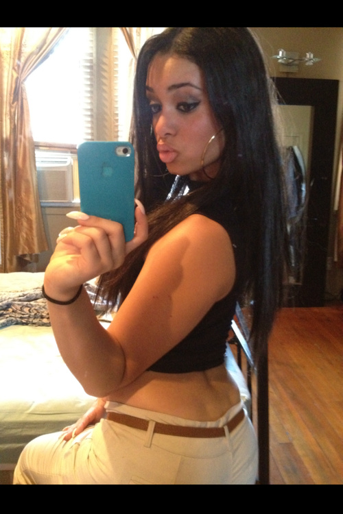 NikesBabyy's tweet photo. ;) <3 http://t.co/FdZUsIYQ