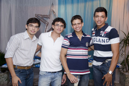 HaronFelipe's tweet photo. #DanielVieira, #YagoBlohen e @R_Kennedy89 http://t.co/VQzBmfMW