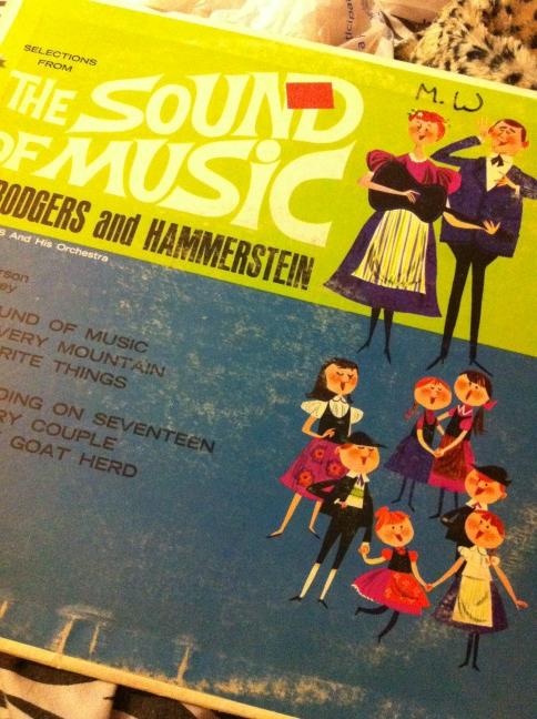 WhatTheKim's tweet image. Record for my wall 👍 #musicalnerd