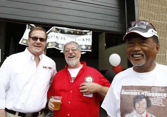 SlotModsUSA's tweet photo. Dave this past weekend at Woodward's Warehouse, with Joe Polito and Vic Rivera.  @freep http://t.co/X2pQSVgn