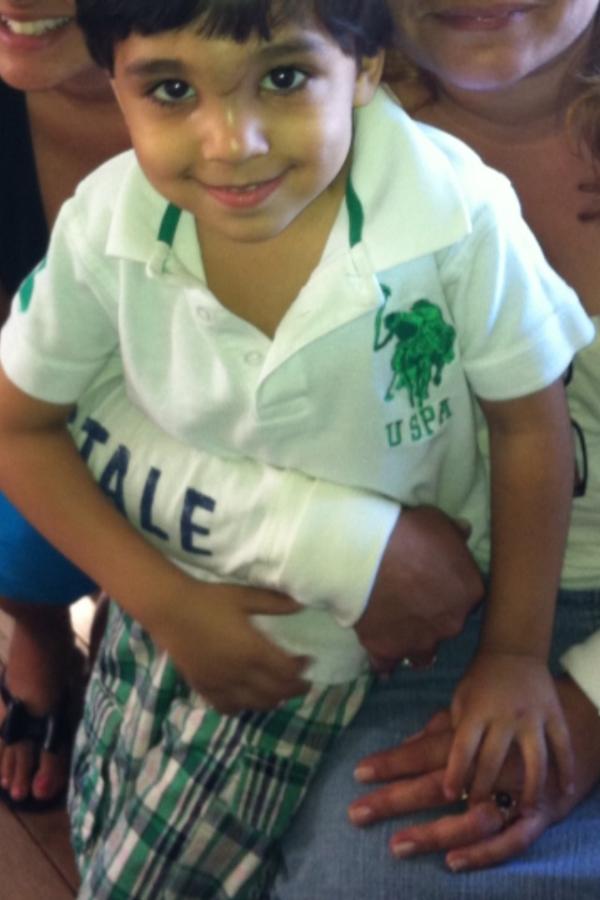 StylesStevens's tweet photo. Niño feel n hit his nose omg it looks terrible http://t.co/rQCSaX9g