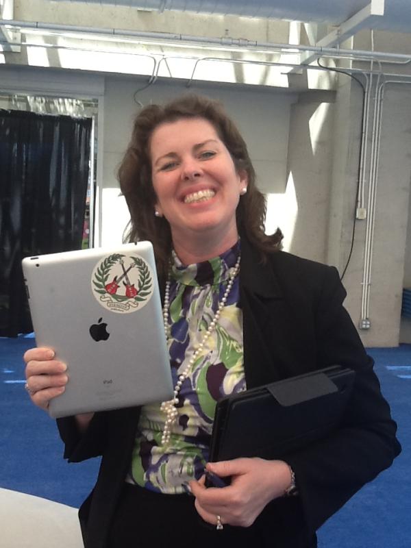 GingerLewman's tweet image. Even @coolcatteacher is getting in on the #techtoo action!   She chose a #Podstock techtoo! #iste12 
@essdack