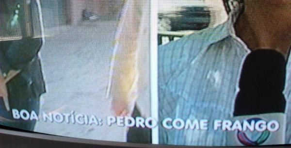 AnonIRC's tweet photo. Prioridades da mídia brasileira: http://t.co/Ds7BhlC8