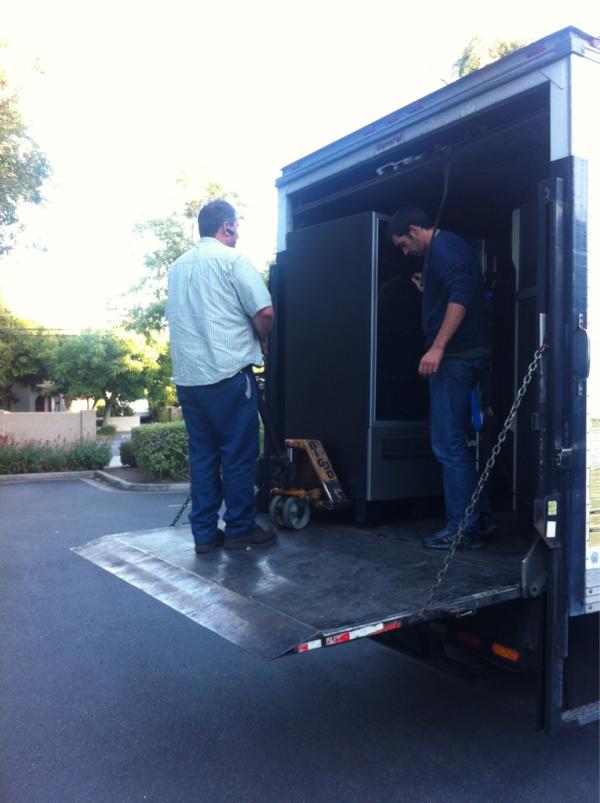 naturalcravings's tweet photo. A nice night for a move. #bigtime! http://t.co/ZenK9VGf