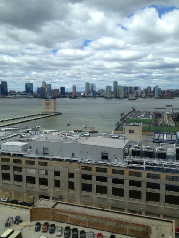 LisaBain's tweet photo. Great job not zoning! :-) Thx for coming!  RT @DougJossem View from my meeting. I need to not stare out the window... http://t.co/0QV093ps